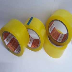 Băng dính có sẵn